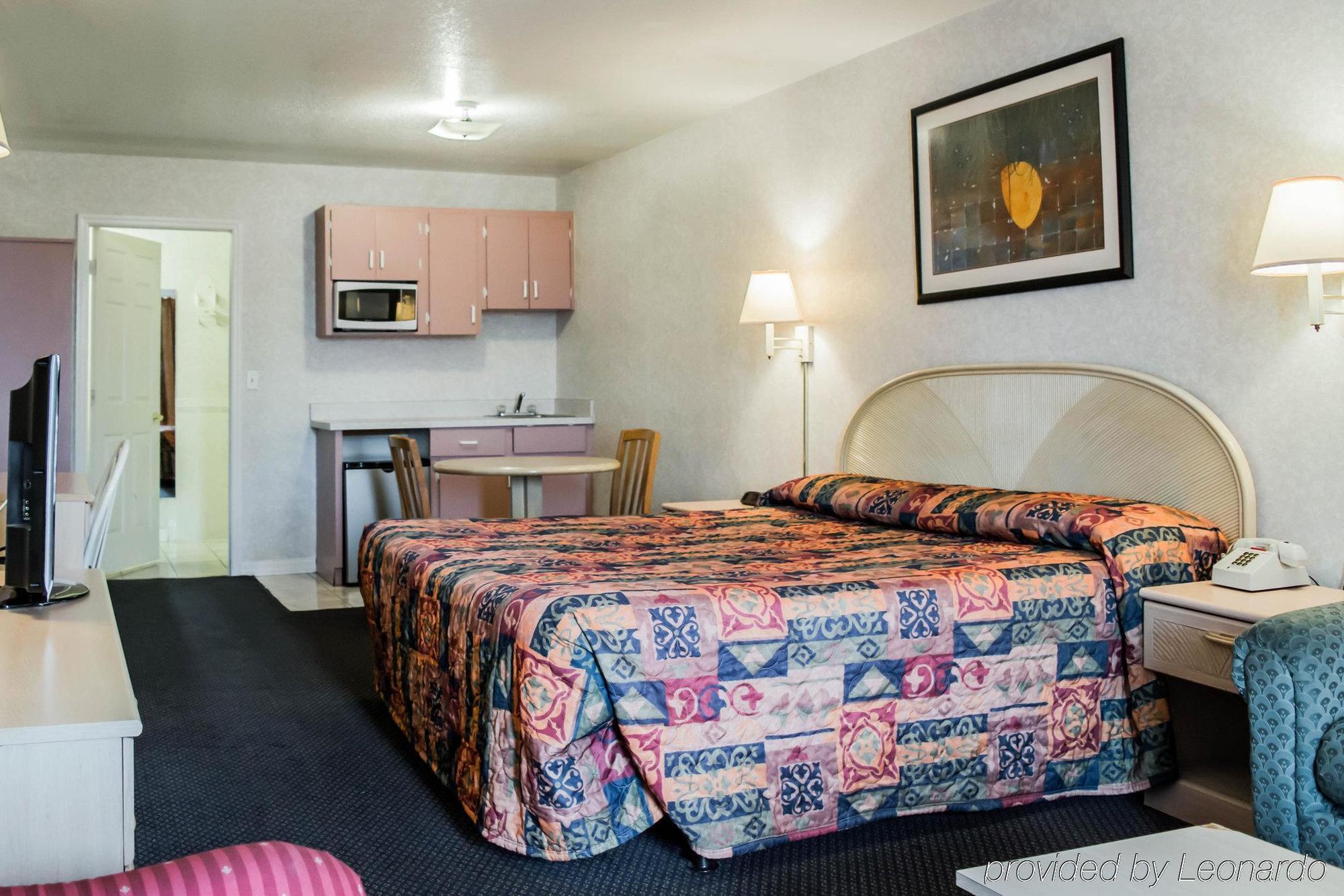 Rodeway Inn Clearwater-Largo מראה חיצוני תמונה
